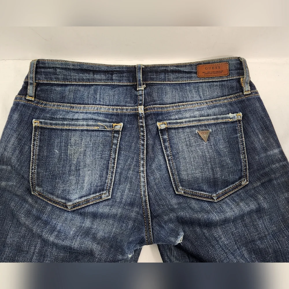 GUESS BOOT MID WOMEN'S JEANS, SIZE 27, MEDIUM WASH BLUE